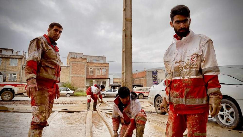 امدادرسانی به منازل متاثر از آبگرفتگی در آذربایجان غربی
